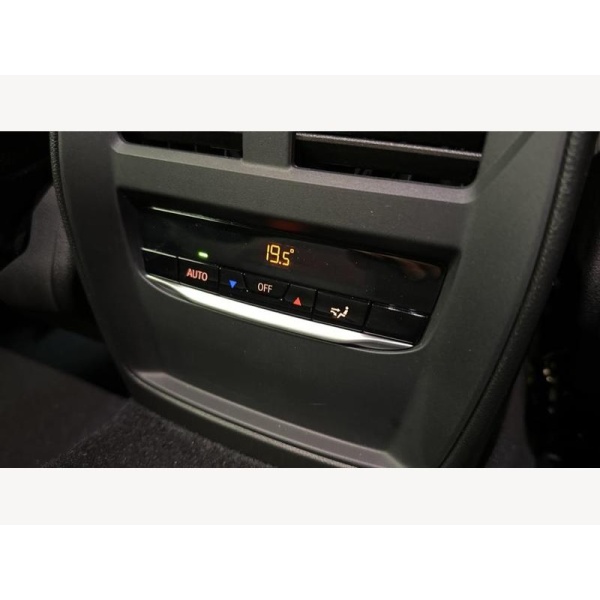 BMW 2 Series - 2.0 220i M Sport Auto Euro 6 (s/s) 2dr