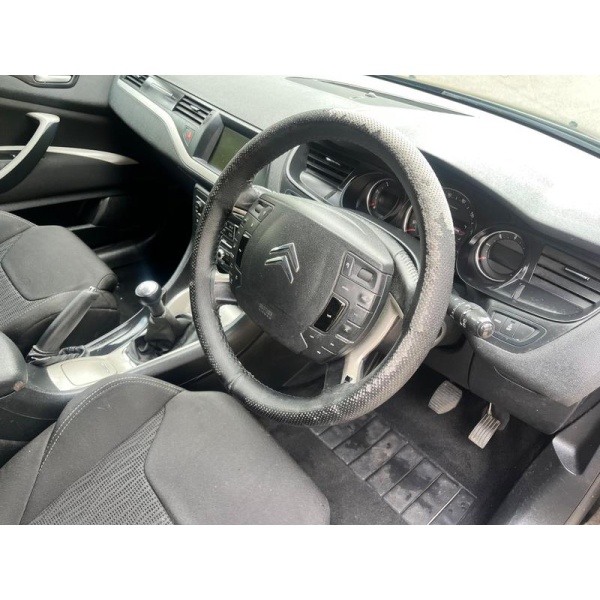 Citroen C5 - 1.6 HDi VTR+ Tourer Euro 5 5dr (SNav)