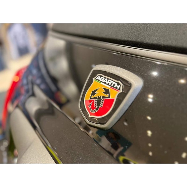 Abarth 695C - 1.4 T-Jet Competizione Cabrio Auto Euro 6 2dr