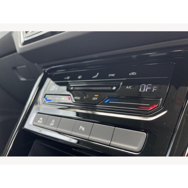 Volkswagen Touran - 1.5 TSI EVO SEL DSG Euro 6 (s/s) 5dr