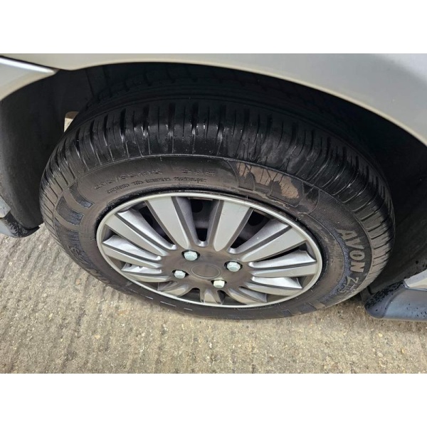 Citroen C5 - 2.0 HDi LX 5dr