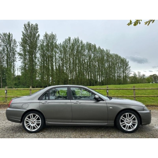 MG ZT - 2.0 135 CDTi + Saloon 4dr Diesel Manual (163 g/km, 129 bhp)