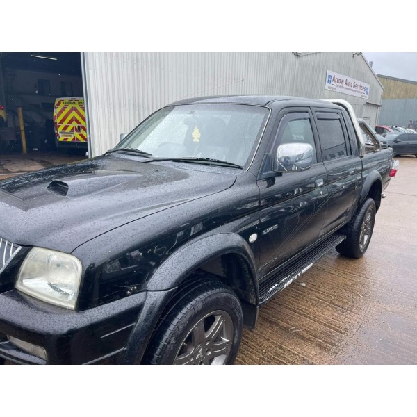 Mitsubishi L200 - 2.5 TD 4Life 4dr