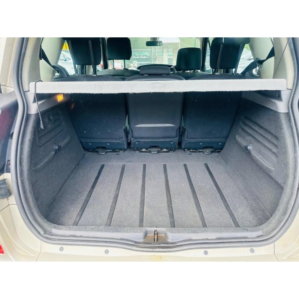 Renault Scenic - 1.6 VVT Dynamique 5dr