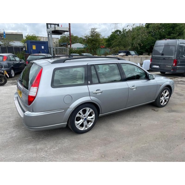 Ford Mondeo - 2.0 Ghia X 5dr
