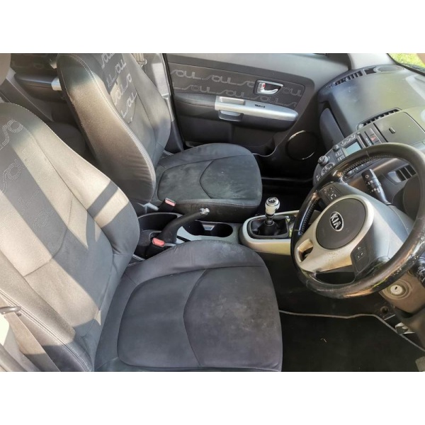 KIA Soul - 1.6 CRDi 2 SUV 5dr Diesel Manual Euro 5 (126 bhp)