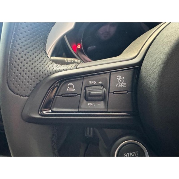 Alfa Romeo Giulia - 2.0T Veloce Auto Euro 6 (s/s) 4dr