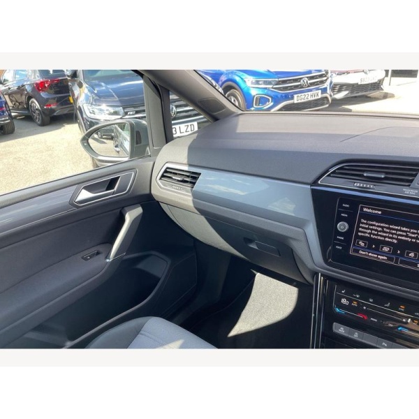 Volkswagen Touran - 1.5 TSI EVO R-Line DSG Euro 6 (s/s) 5dr