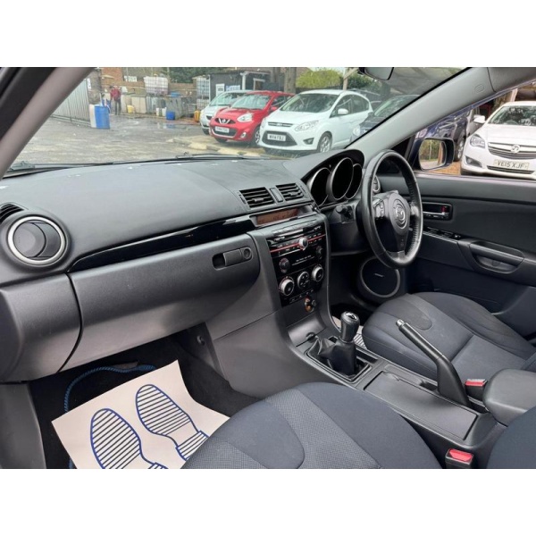 Mazda Mazda3 - 1.6 Sport 4dr