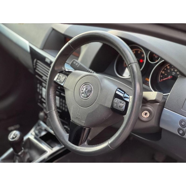 Vauxhall Astra - 1.6i 16v Design Sport Hatch 3dr