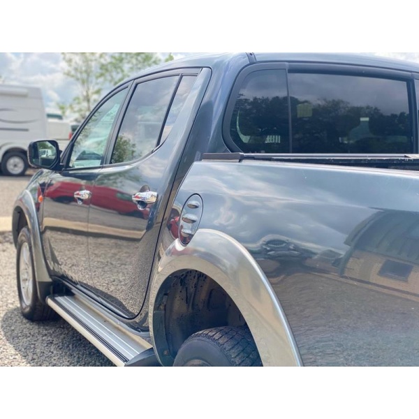 Mitsubishi L200 - 2.5 DI-D Warrior 4WD 4dr