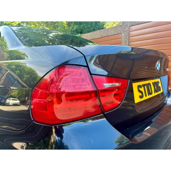 BMW 3 Series - 2.0 318i SE Steptronic Euro 5 4dr