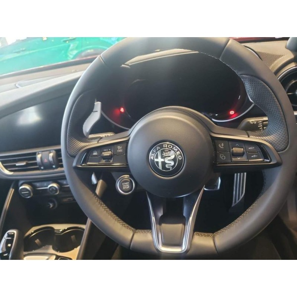 Alfa Romeo Giulia - 2.0 Turbo Petrol 280hp Veloce 4dr