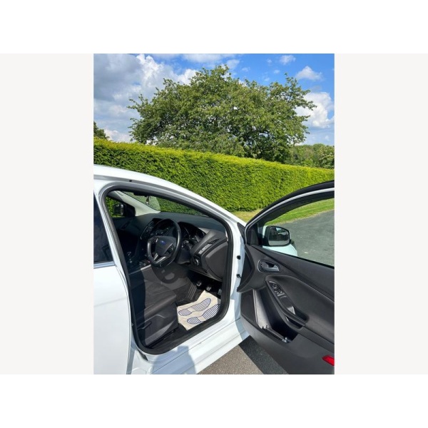 Ford Focus - 1.0T EcoBoost Zetec S Euro 6 (s/s) 5dr