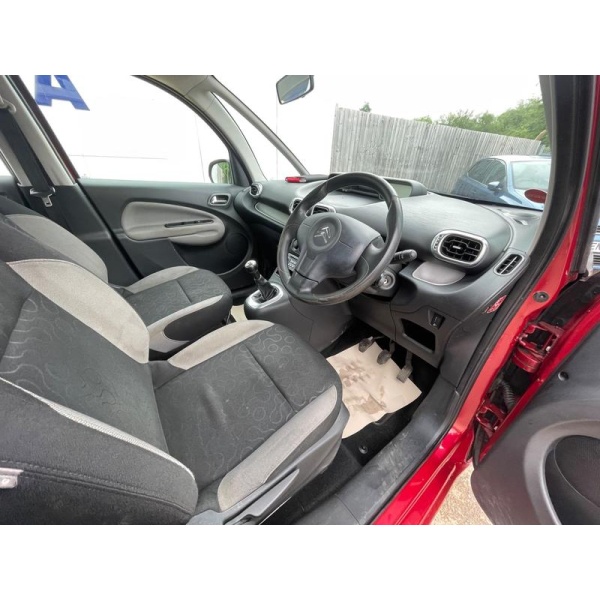 Citroen C3 Picasso - 1.6 HDi VTR+ MPV 5dr Diesel Manual Euro 4 (90 ps)