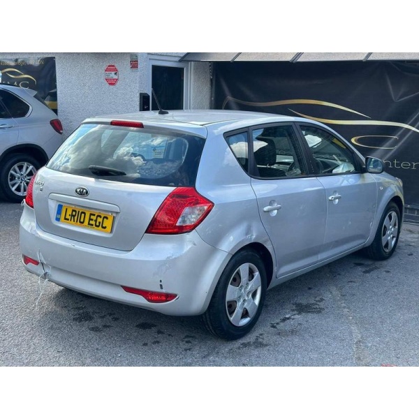 KIA Ceed - 1.4 1 Euro 4 5dr
