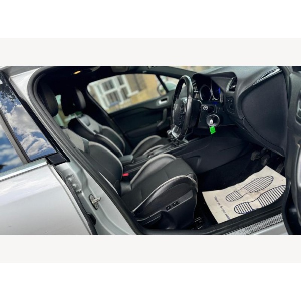Citroen DS4 - 1.6 VTi DStyle Euro 5 5dr