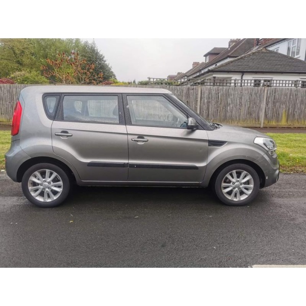 KIA Soul - 1.6 CRDi 2 SUV 5dr Diesel Manual Euro 5 (126 bhp)