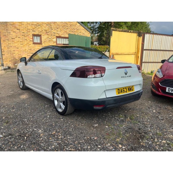 Renault Megane - 1.5 dCi Dynamique (s/s) 2dr