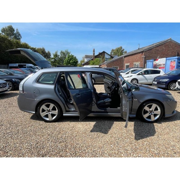 Saab 9-3 - 1.9 TiD Vector Sport Sportwagon Auto Euro 4 5dr