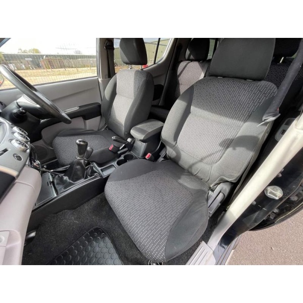Mitsubishi L200 - 2.5 DI-D Trojan 4WD Euro 5 4dr