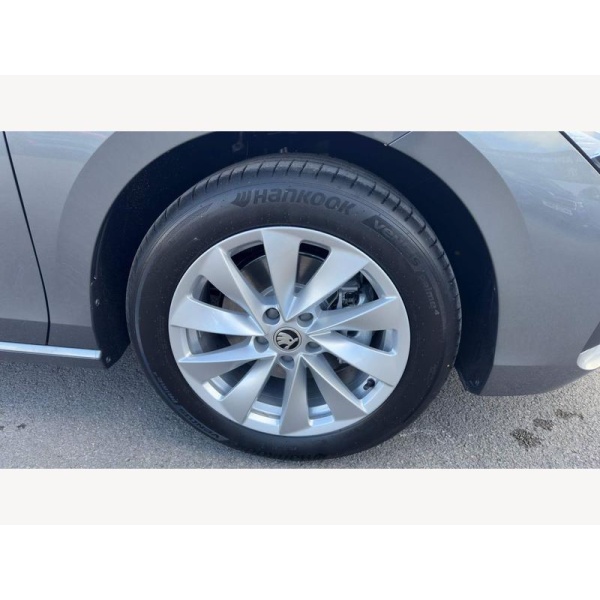 SKODA Superb - 1.5 TSI e-TEC MHEV SE Technology DSG Euro 6 (s/s) 5dr