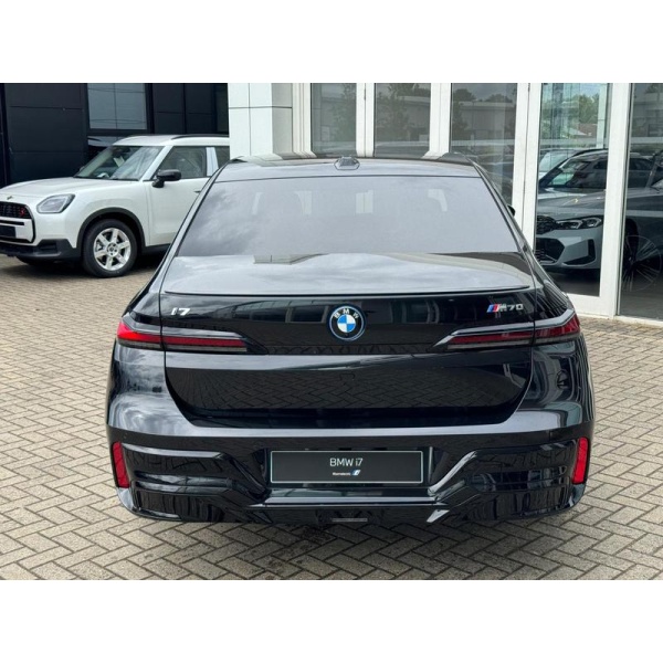 BMW i7 - M70e 105.7kWh Saloon 4dr Electric Auto xDrive (659 ps)