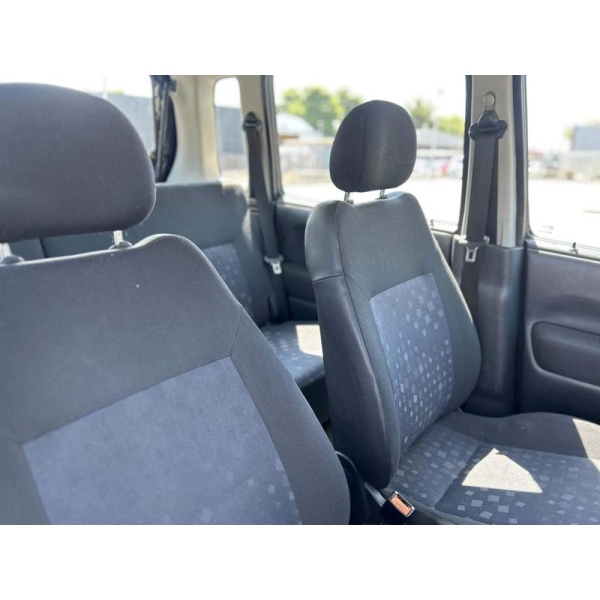Vauxhall Agila - 1.0i 12v Expression 5dr