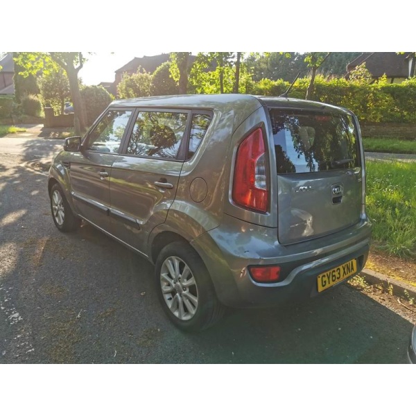 KIA Soul - 1.6 CRDi 2 SUV 5dr Diesel Manual Euro 5 (126 bhp)