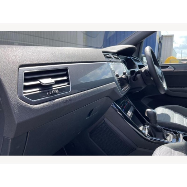Volkswagen Touran - 1.5 TSI EVO R-Line DSG Euro 6 (s/s) 5dr