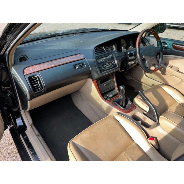 Honda Accord - 2.3i Type V 4dr