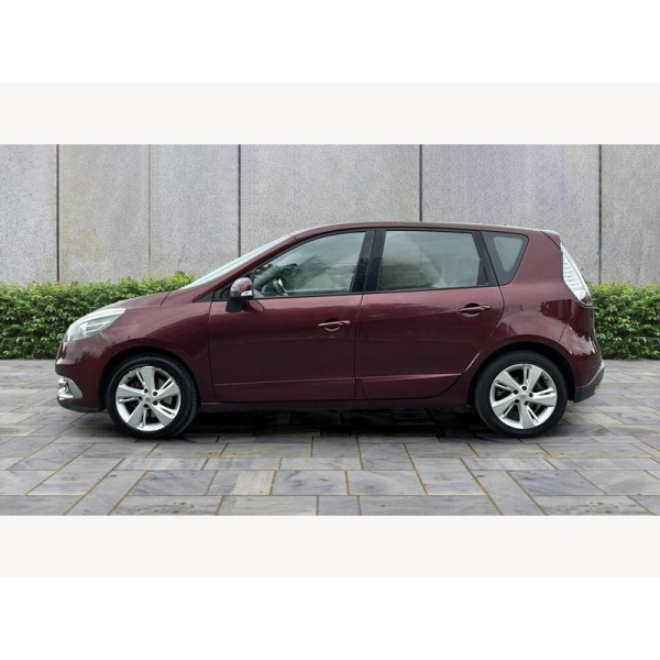 Renault Scenic - 1.5 dCi Dynamique TomTom Euro 5 (s/s) 5dr