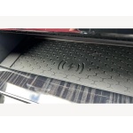 Jaguar XE - 2.0 P250i R-Dynamic HSE Black Auto Euro 6 (s/s) 4dr