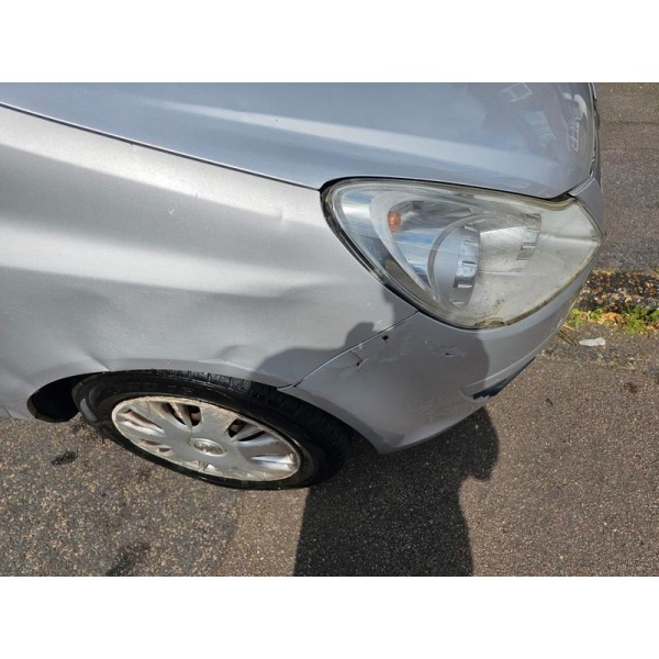 Vauxhall Corsa - 1.4i 16v Club Hatchback 5dr Petrol Automatic (166 g/km, 89 bhp)