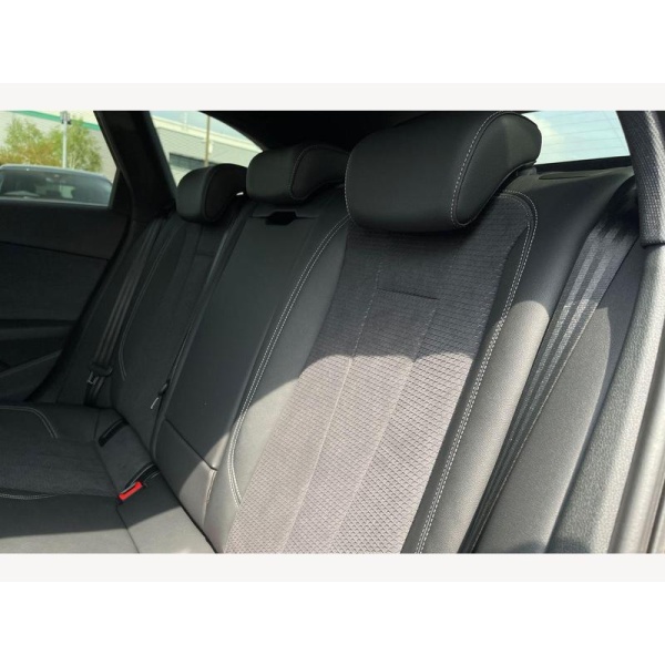 Audi A4 Avant - 2.0 TFSI 35 Black Edition S Tronic Euro 6 (s/s) 5dr