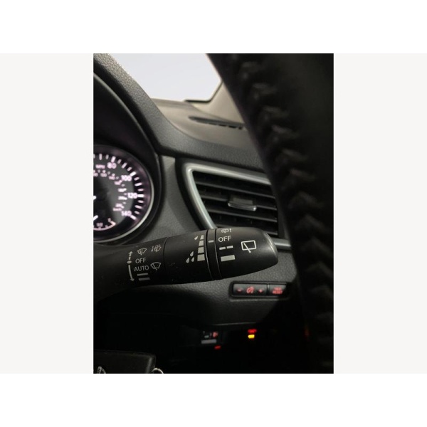 Nissan Qashqai - 1.3 DIG-T ACENTA PREMIUM 5d 158 BHP | Extended Warranties| AA Coverage*
