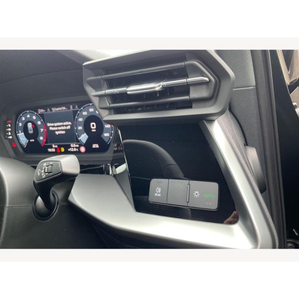 Audi A3 Saloon - AUDI A3 Saloon Sport 35 TFSI 150 PS 6-speed 1.5 4dr