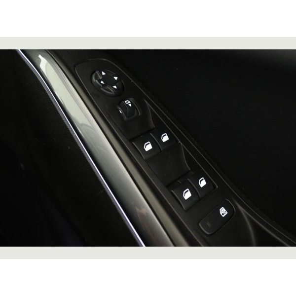 Vauxhall Grandland X - 1.2T Sport Nav 5dr Hatchback