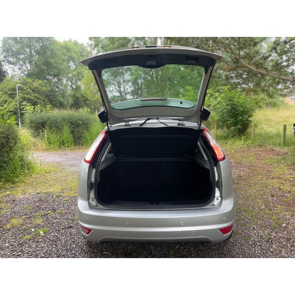 Ford Focus - 1.6 TDCi DPF Sport 5dr