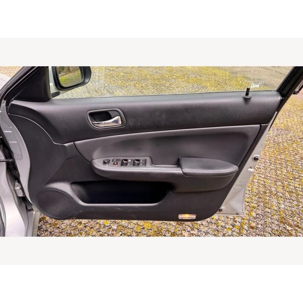Honda Accord - 2.0 i-VTEC EX 4dr