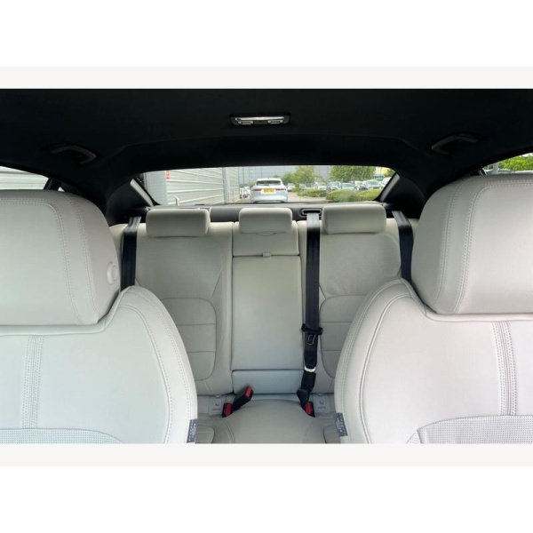 Jaguar XE - 2.0 D200 MHEV R-Dynamic SE Black Auto Euro 6 (s/s) 4dr