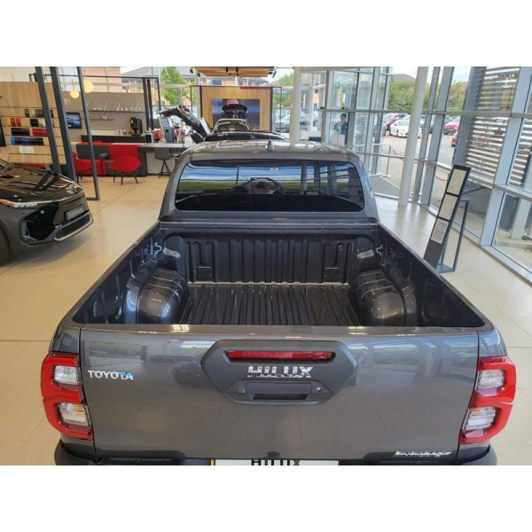Toyota Hilux - 2.4 D-4D Icon Double Cab Pickup 4WD Euro 6 (s/s) 4dr
