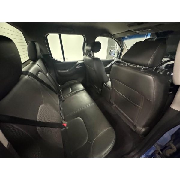 Nissan Navara - 2.5 dCi Tekna 4WD Euro 5 4dr