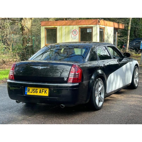 Chrysler 300C - 3.0 CRD V6 4dr