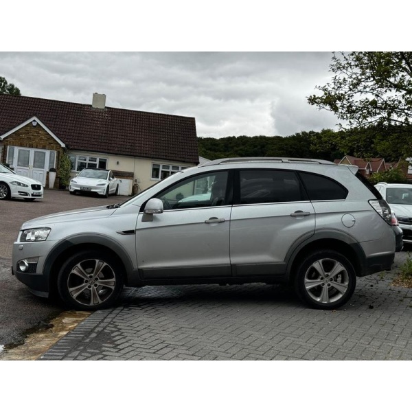 Chevrolet Captiva - 2.2 VCDi LTZ Auto 4WD Euro 5 5dr (7 Seats)
