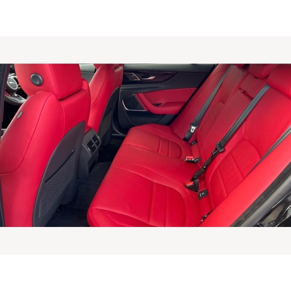 Jaguar XE - 2.0 P250i R-Dynamic HSE Black Auto Euro 6 (s/s) 4dr