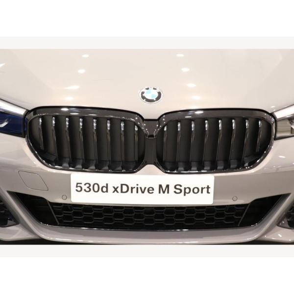 BMW 3 Series Saloon - BMW 320i M Sport 2.0 4dr