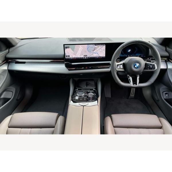 BMW 5 Series - 2.0 530e 22.1kWh M Sport Steptronic Euro 6 (s/s) 4dr