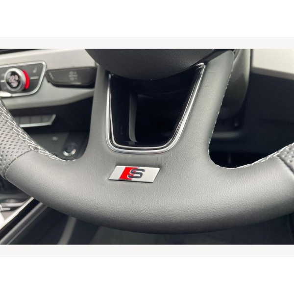 Audi A5 Coupe - AUDI A5 Coupe S line 40 TFSI 204 PS S tronic 2.0 2dr