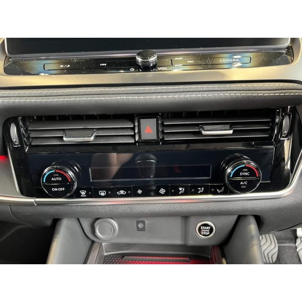 Nissan Qashqai - 1.3 DIG-T MHEV N-Connecta Euro 6 (s/s) 5dr